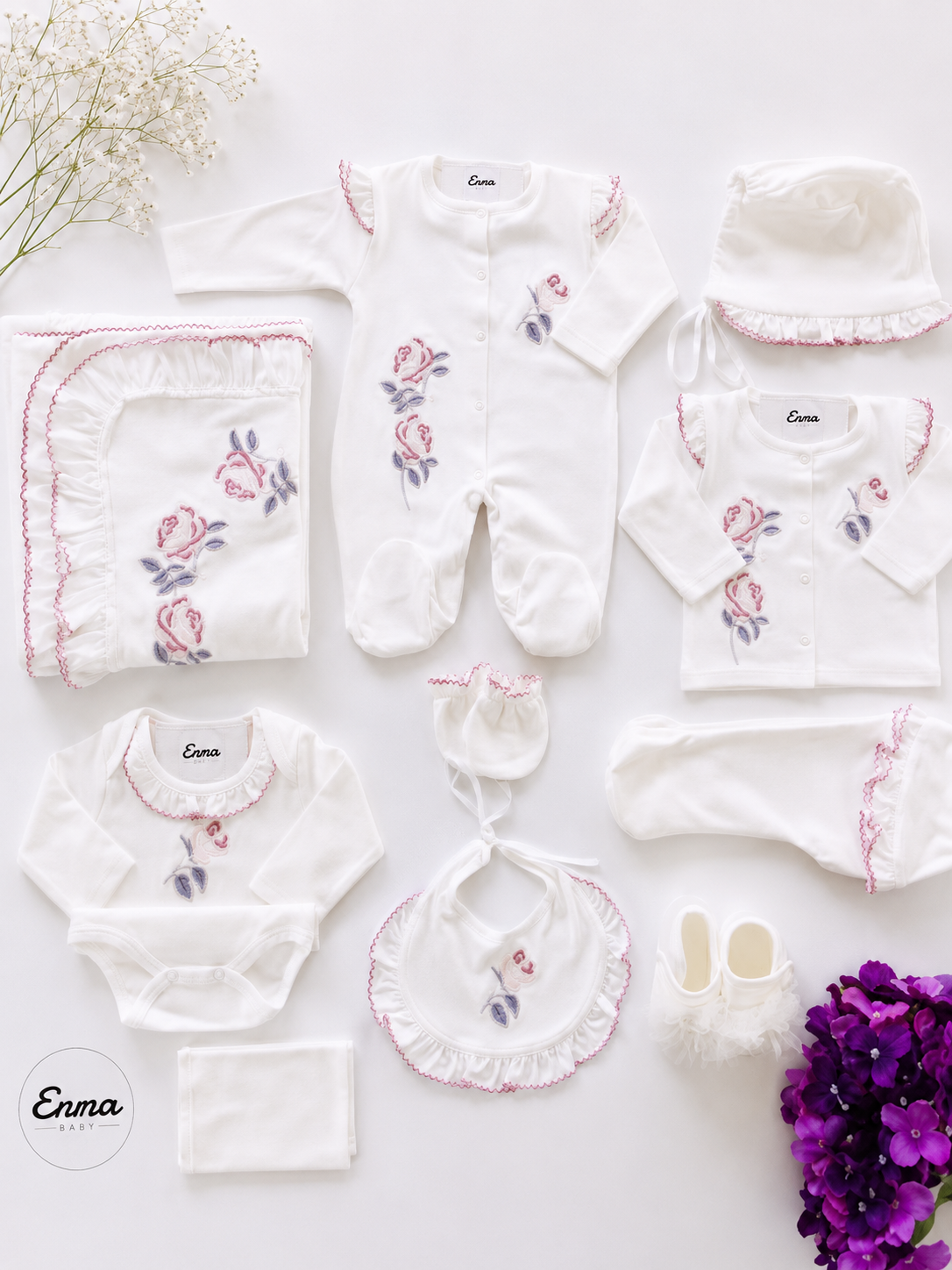 10-teiliges weißes Erstausstattungsset mit rosa Rosen-Stickerei
